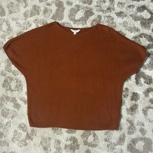 Rust‎ color short sleeve sweater